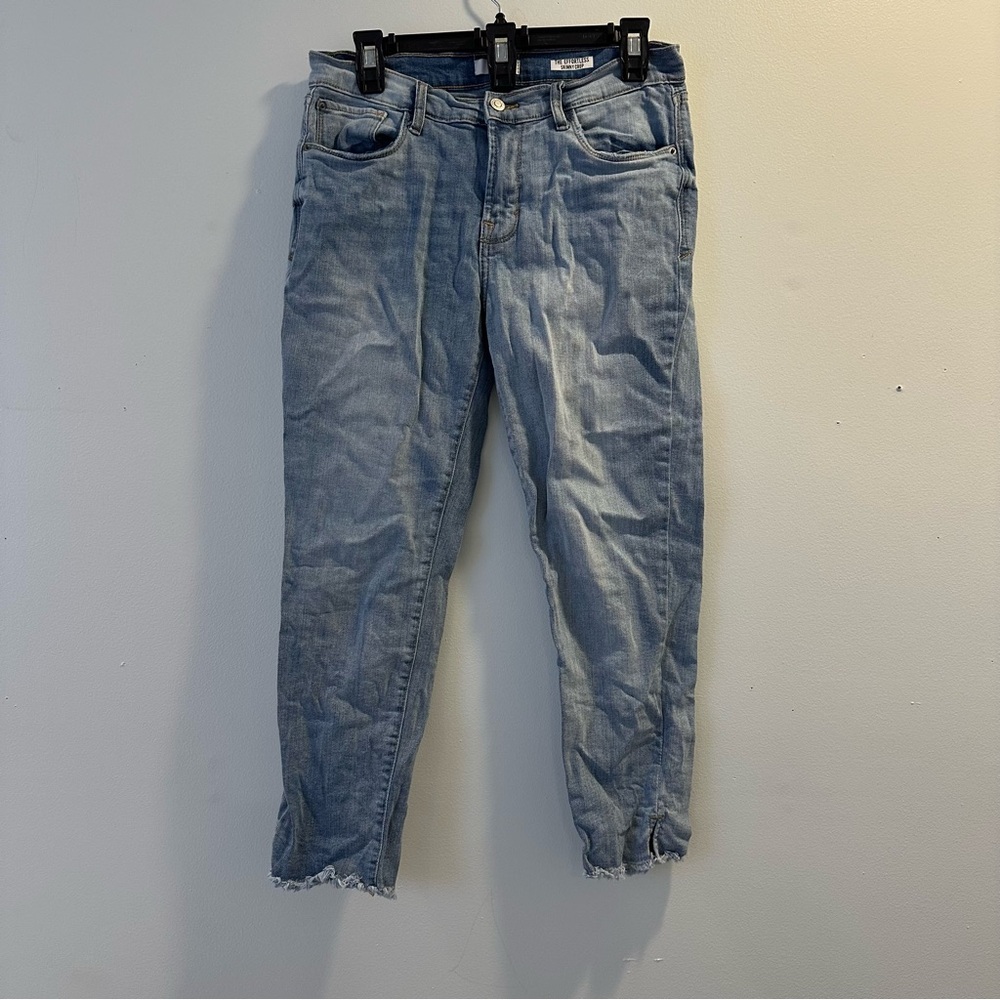 Women’s Effortless Skinny Crop Light Wash Jeans